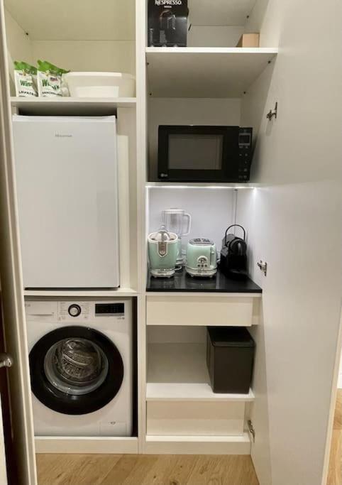 Short Rent Luxury Flat - Via Veneto Lägenhet Rom Exteriör bild